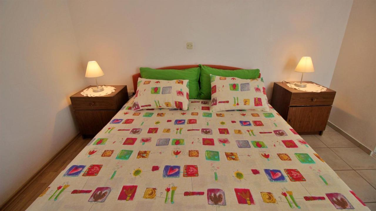 אומיס Apartments Slado מראה חיצוני תמונה