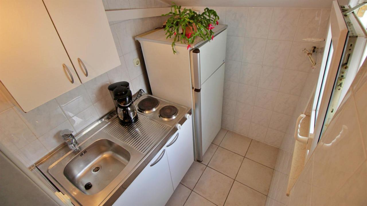 אומיס Apartments Slado מראה חיצוני תמונה